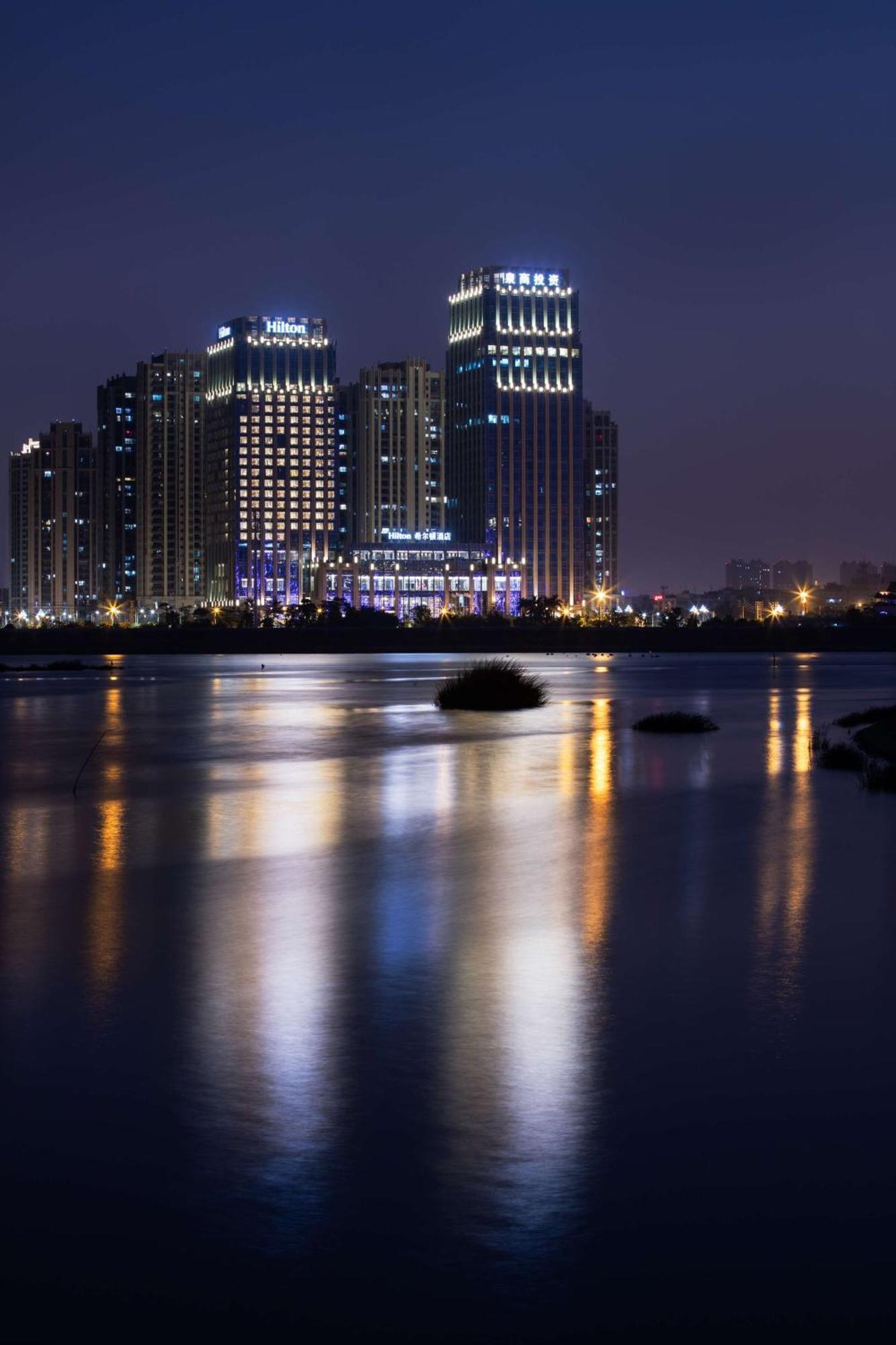 Hilton Quanzhou Riverside Экстерьер фото